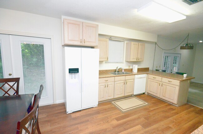 Foto del edificio - 315 NW 28th St