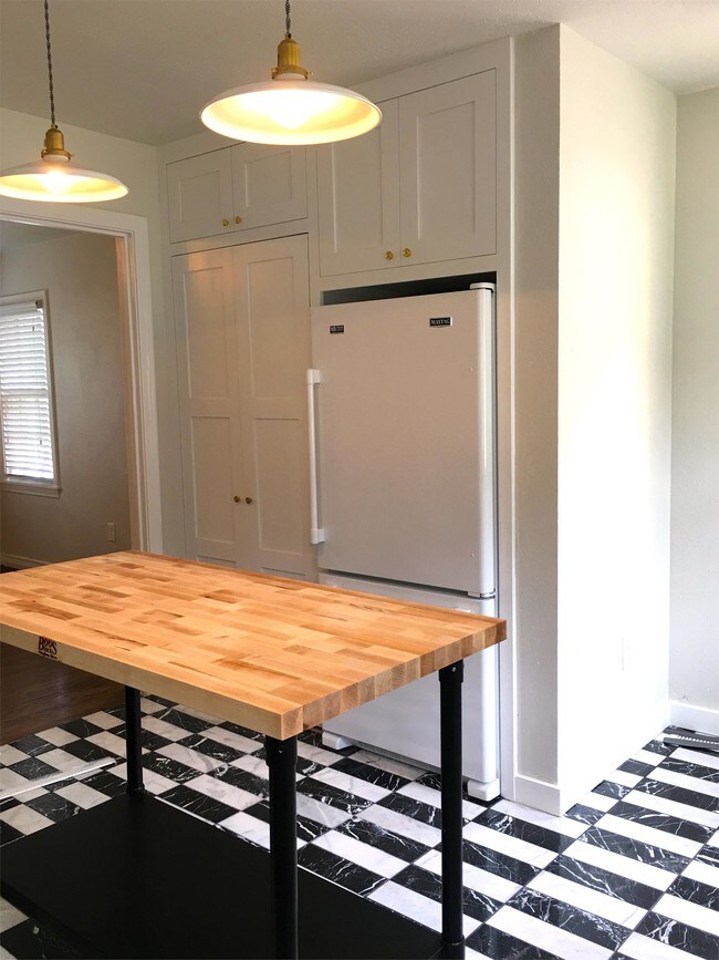 Photo - 1225 NW 38th St House