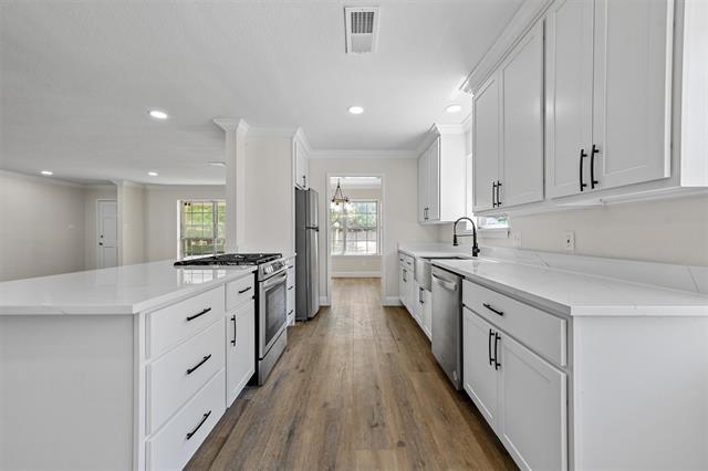 Building Photo - 312 Hillview Dr