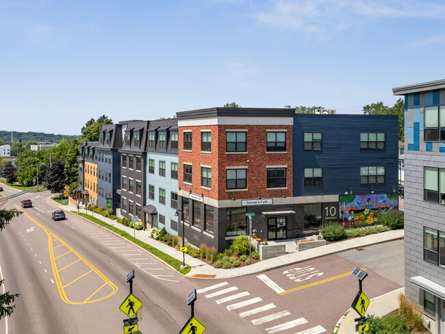 Building Photo - Parc Terrace