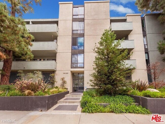 Building Photo - 16169 Sunset Blvd