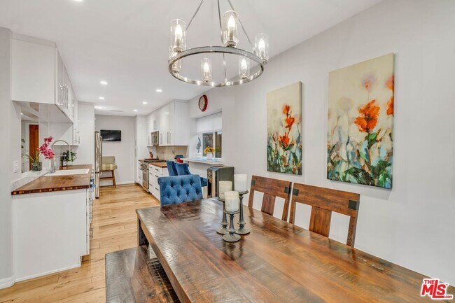Foto del edificio - 1325 Walgrove Ave