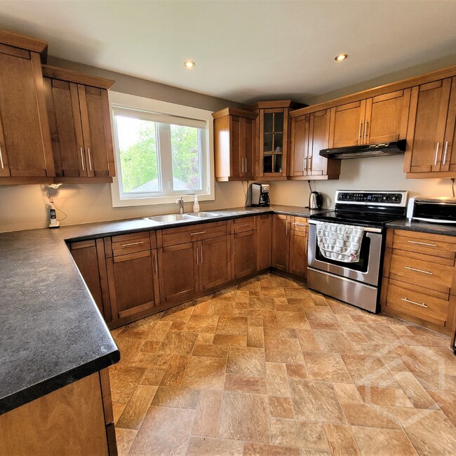 Photo du bâtiment - Luxury Country Home for Rent!!
