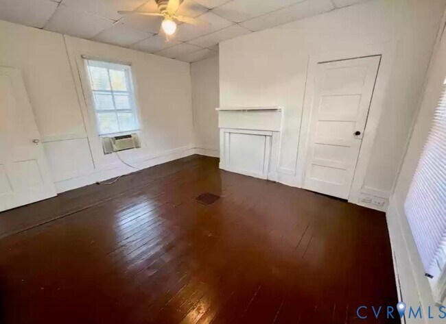 Foto del edificio - 406 Custis St