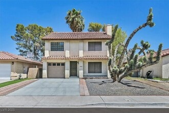 Building Photo - 370 Manzanita St
