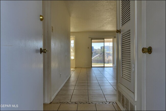 Building Photo - 6937 Alto Rey Ave