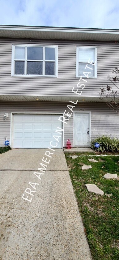 Primary Photo - 2103 Pomegranate Ct
