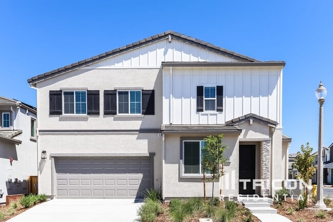 Interior Photo - Tricon Twelve Bridges