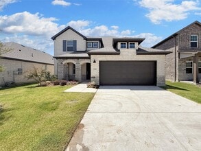 Building Photo - 715 Roanoke Dr