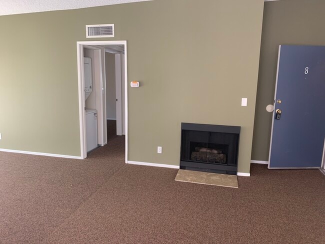 Building Photo - 2349 S Bentley Ave