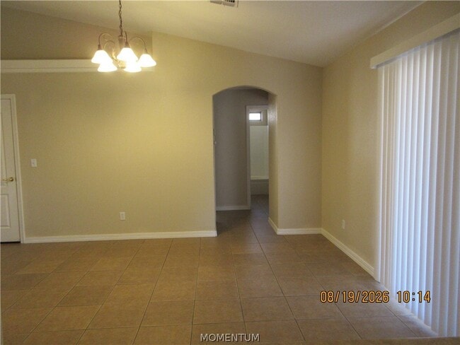 Building Photo - 3933 E Nicole Ave