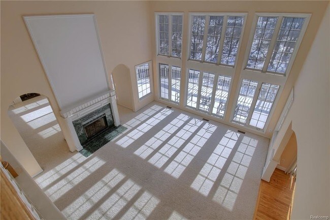 Building Photo - 2962 Pheasant Ring Dr