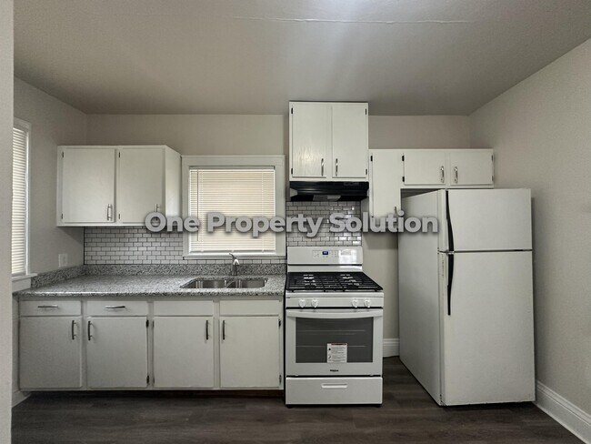 Foto del edificio - 4533 Polk St