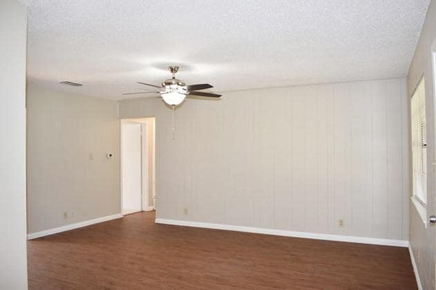 Building Photo - 6624 Vega Dr