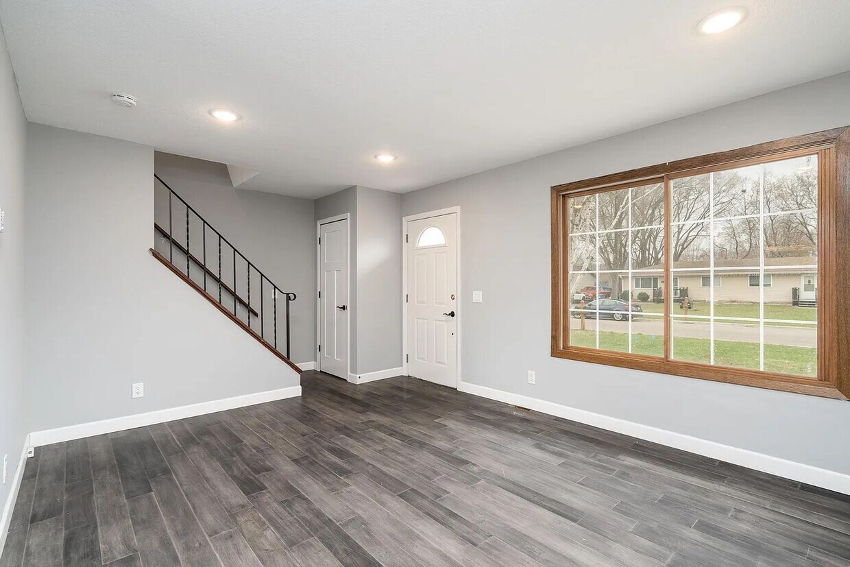 Foto principal - 411 Belle Aire Dr