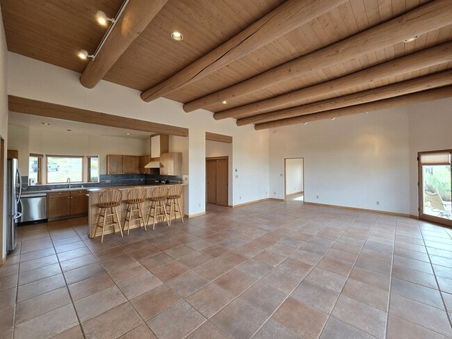 Building Photo - 74 Monte Alto Rd