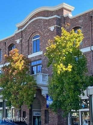 Building Photo - 1635 S Rancho Santa Fe Rd