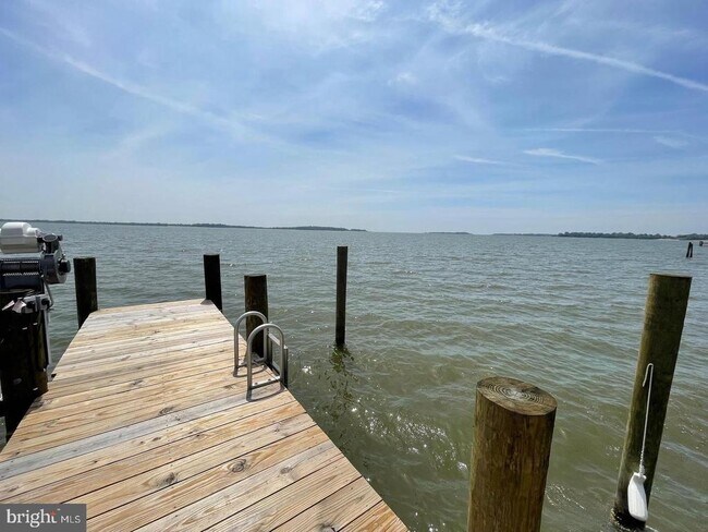 Foto del edificio - 2513 Barrison Point Rd