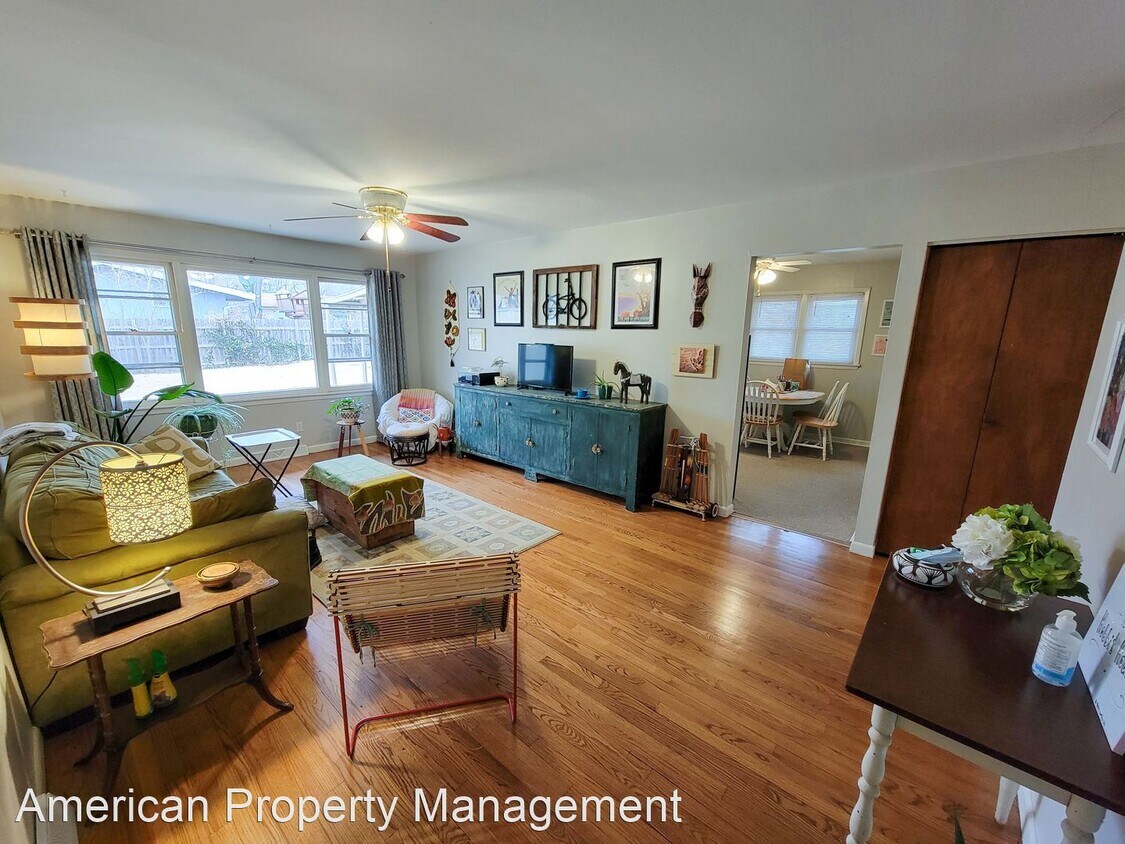 Primary Photo - 4 br, 2 bath House - 2456 Hobbs Dr