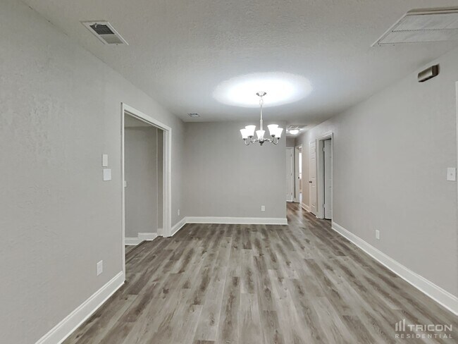 Foto del edificio - 15809 Fairfield Dr
