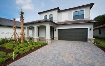 Building Photo - 7810 NW 79th Terrace