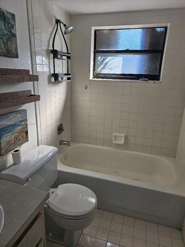 Foto del edificio - 2505 W 67th Pl