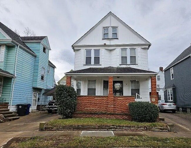 Foto del edificio - 10814 Hull Ave