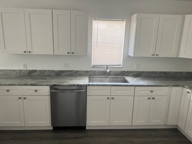 Building Photo - 2199 NE Rustic Way