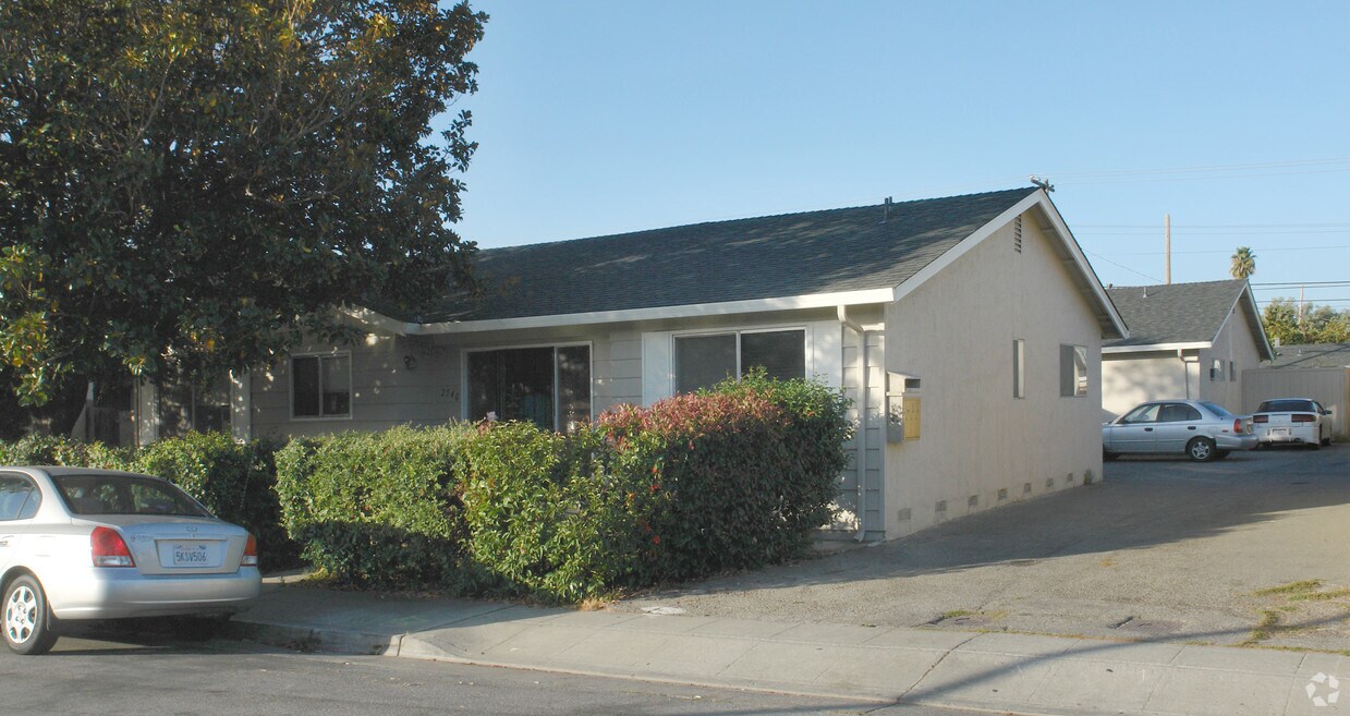Primary Photo - 2540 Bowers Ave