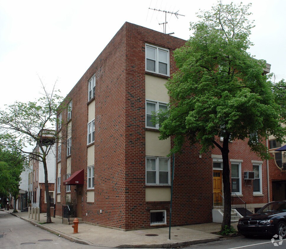 Primary Photo - 118 N 21st St