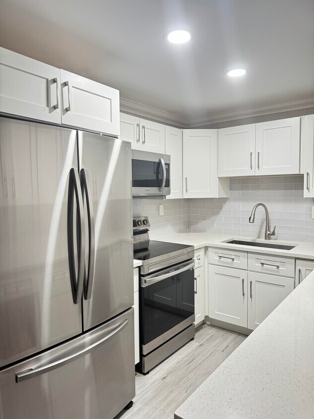 Foto principal - 9370 SW 8th St