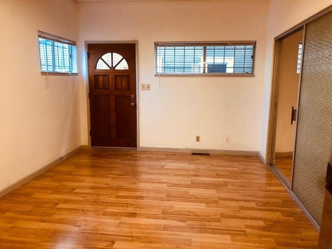 Building Photo - 3832 Market St