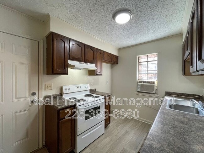 Foto del edificio - 750 Hospital Rd