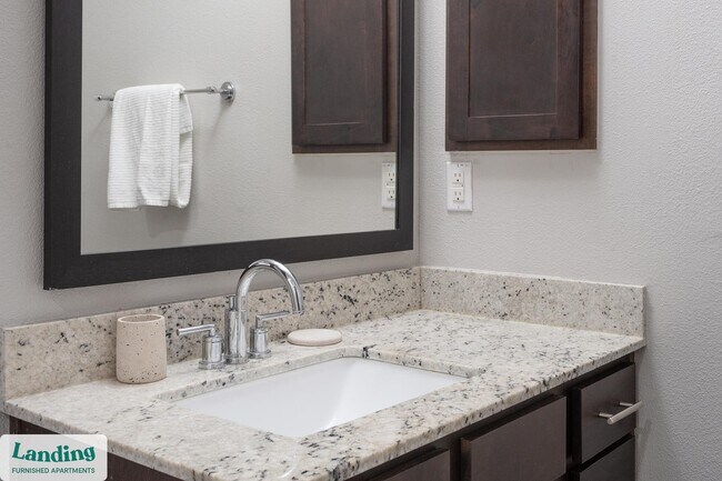 Foto del edificio - 4300 Cromwell Dr