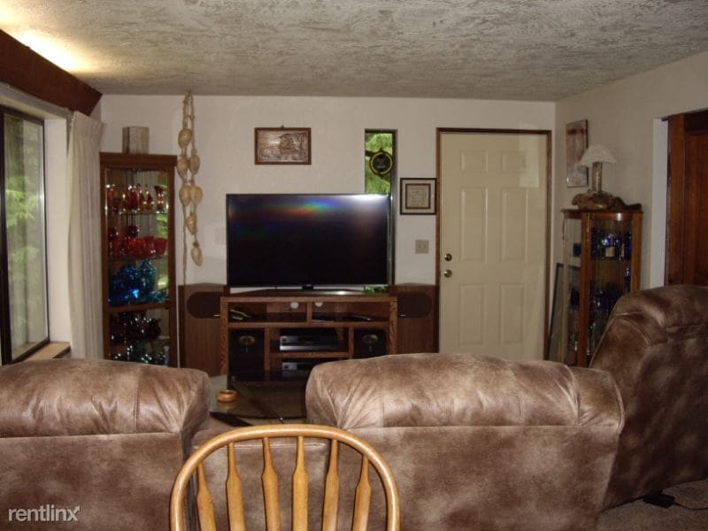 0 Shinglehouse Rd, Coos Bay, OR 97420 Townhome Rentals in Coos Bay OR