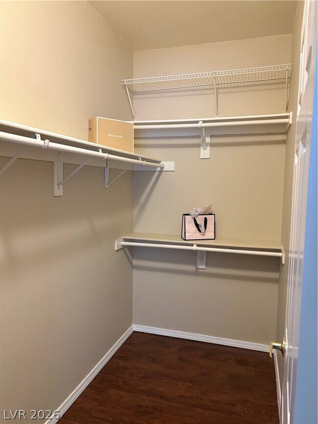 Foto del edificio - 1050 E Cactus Ave