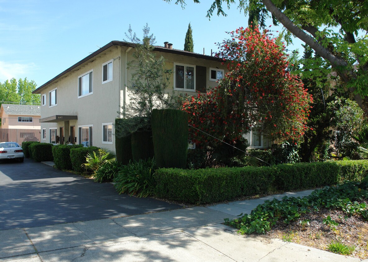 Building Photo - 647 Homestead Rd