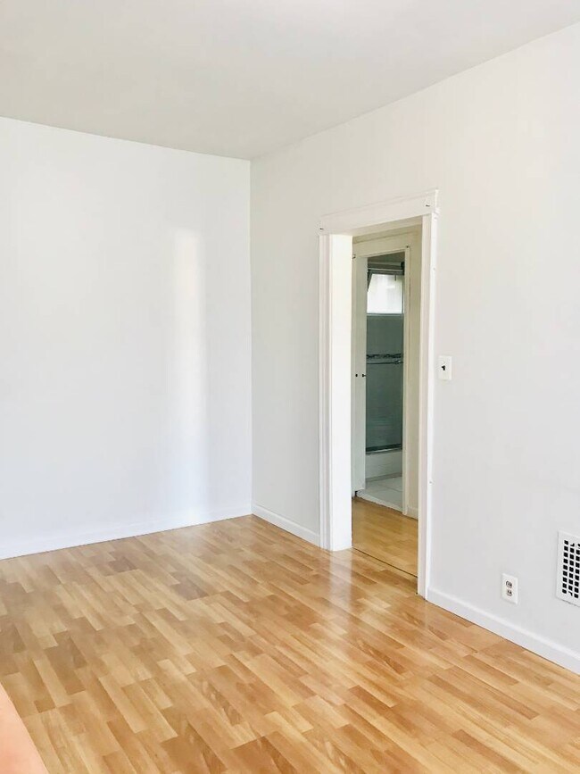 Foto del edificio - 70-31 71st St