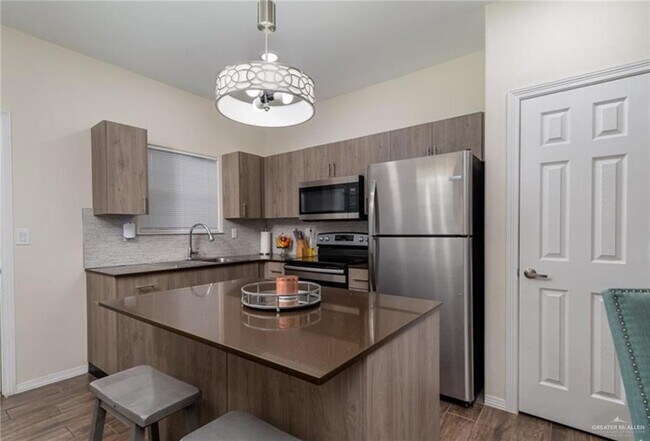 Foto del edificio - 2218 N Hester St