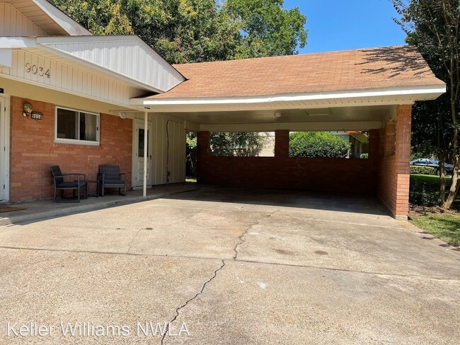 Building Photo - 3 br, 1.5 bath House - 9034 Sara Lane