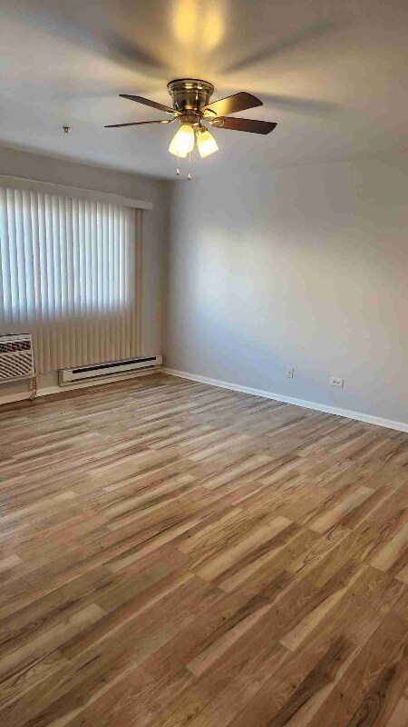 Foto del edificio - 4117-4123 Lindenwood Dr
