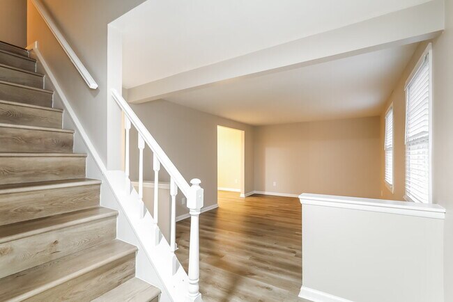 Foto del edificio - 6535 Rollingridge Dr