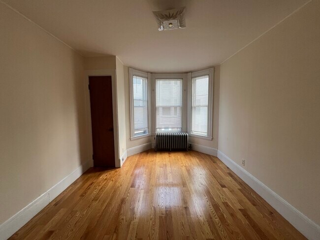 Foto del edificio - 381 Harvard St
