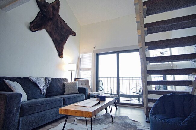Foto del edificio - 1867 River Queen Ln