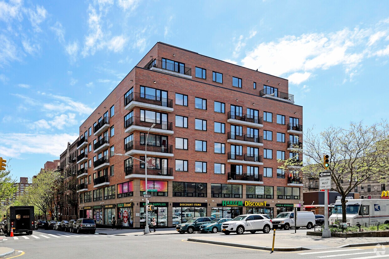 Foto principal - 120 W 140th St