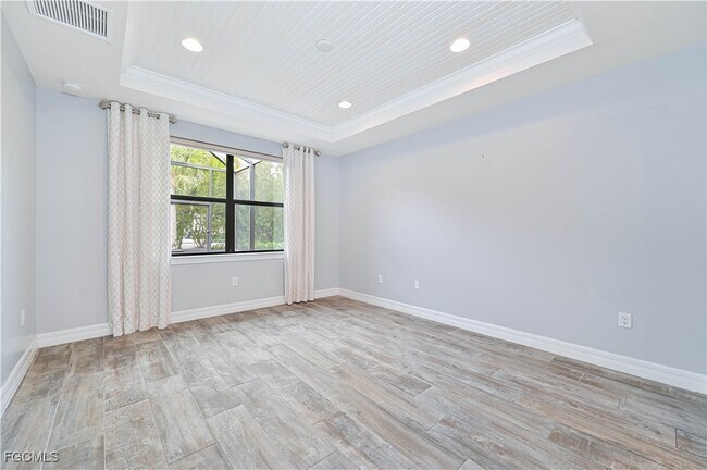 Foto del edificio - 14589 Laguna Dr