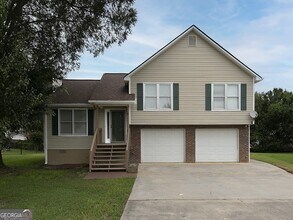 Building Photo - 16 Huntcliff Dr