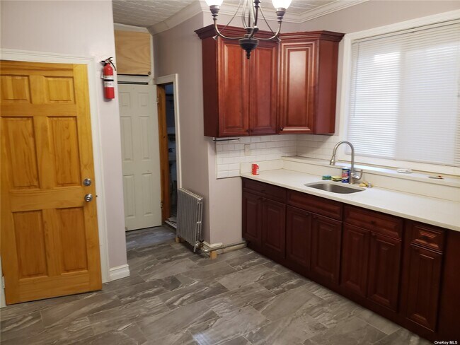 Building Photo - 2162 Pitkin Ave