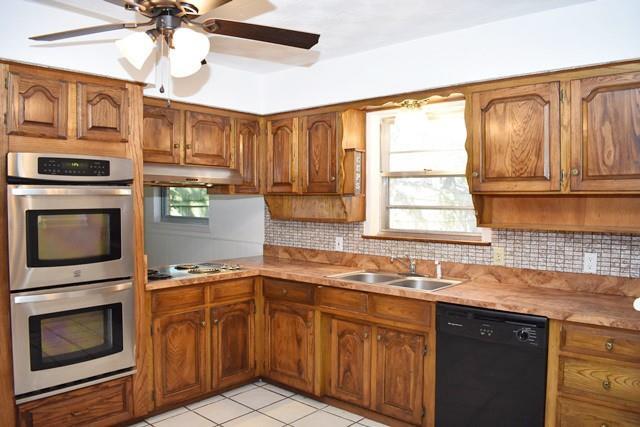 Building Photo - 612 Hillview Dr