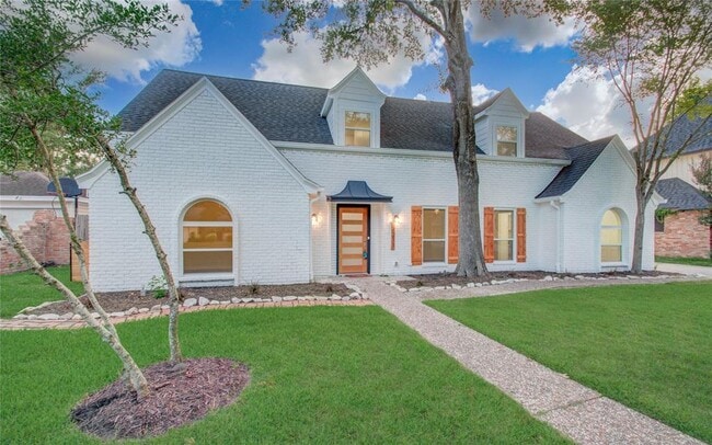 Building Photo - 17211 Rolling Creek Dr